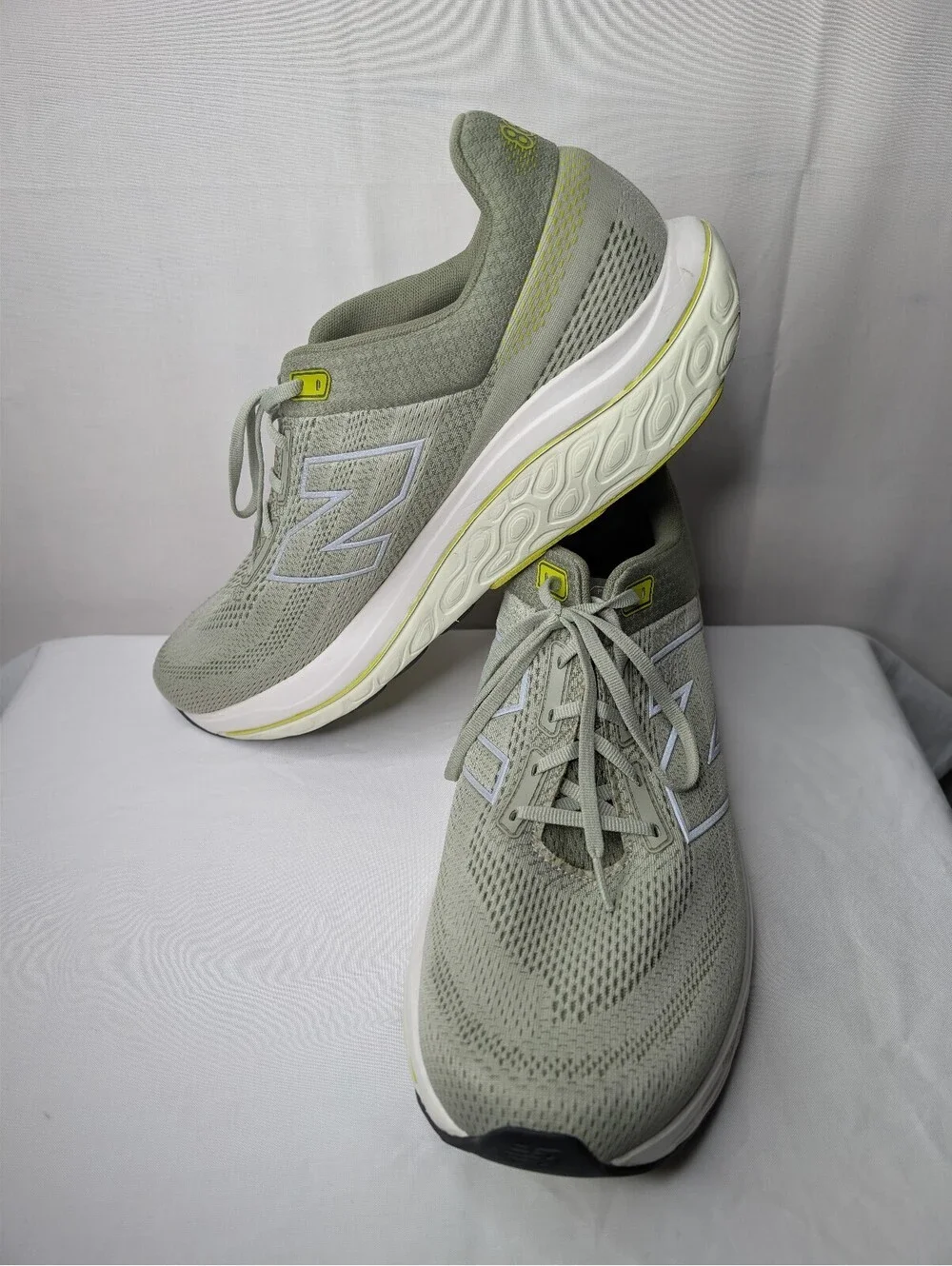 New Balance Fresh Foam 860v14 Running Shoes Size 16 US Men